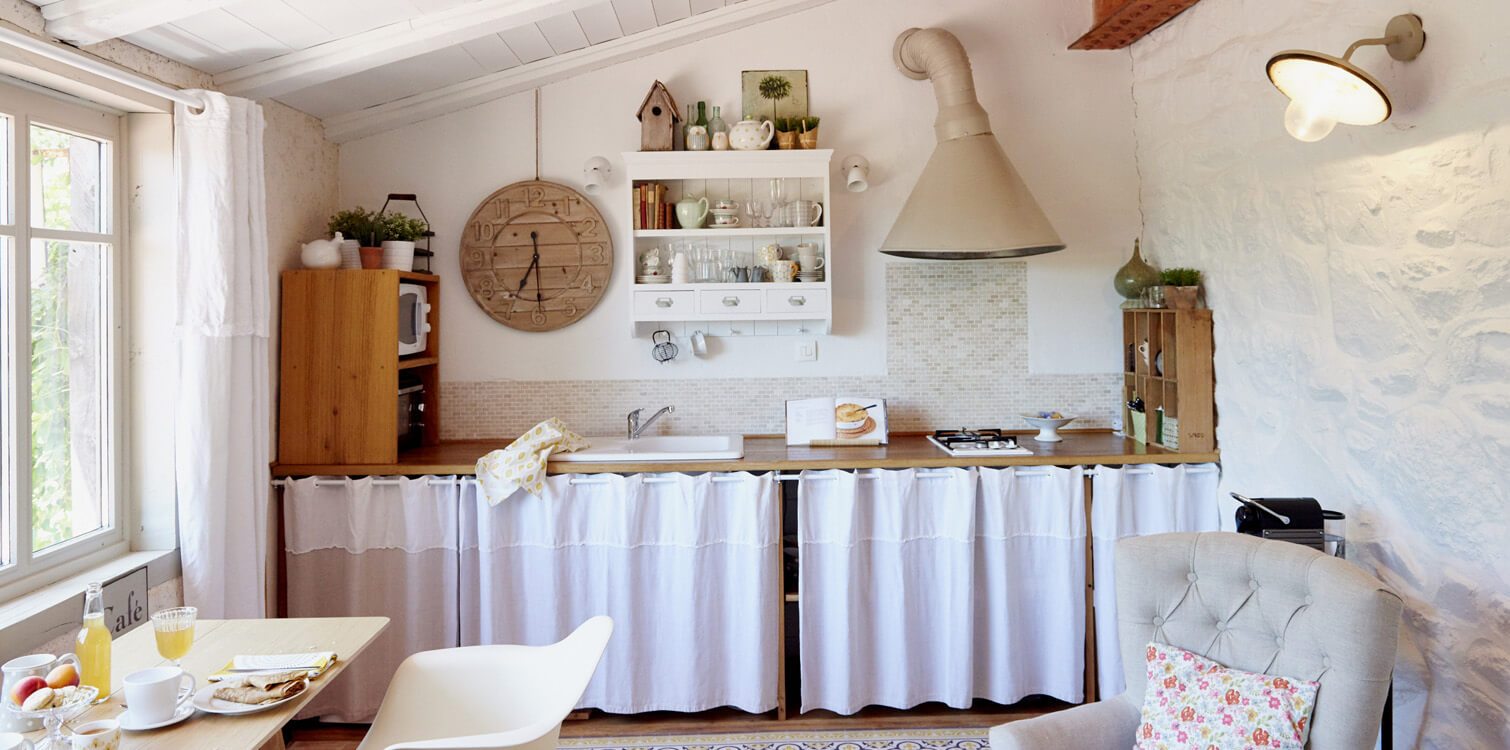Stilvolle Küche im B&B, Bretagne